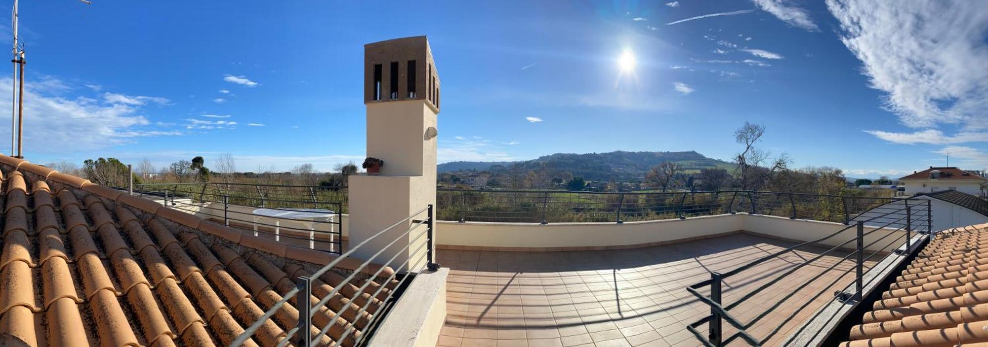 La Terrazza Sul Tetto Appartement Porto San Giorgio Buitenkant foto